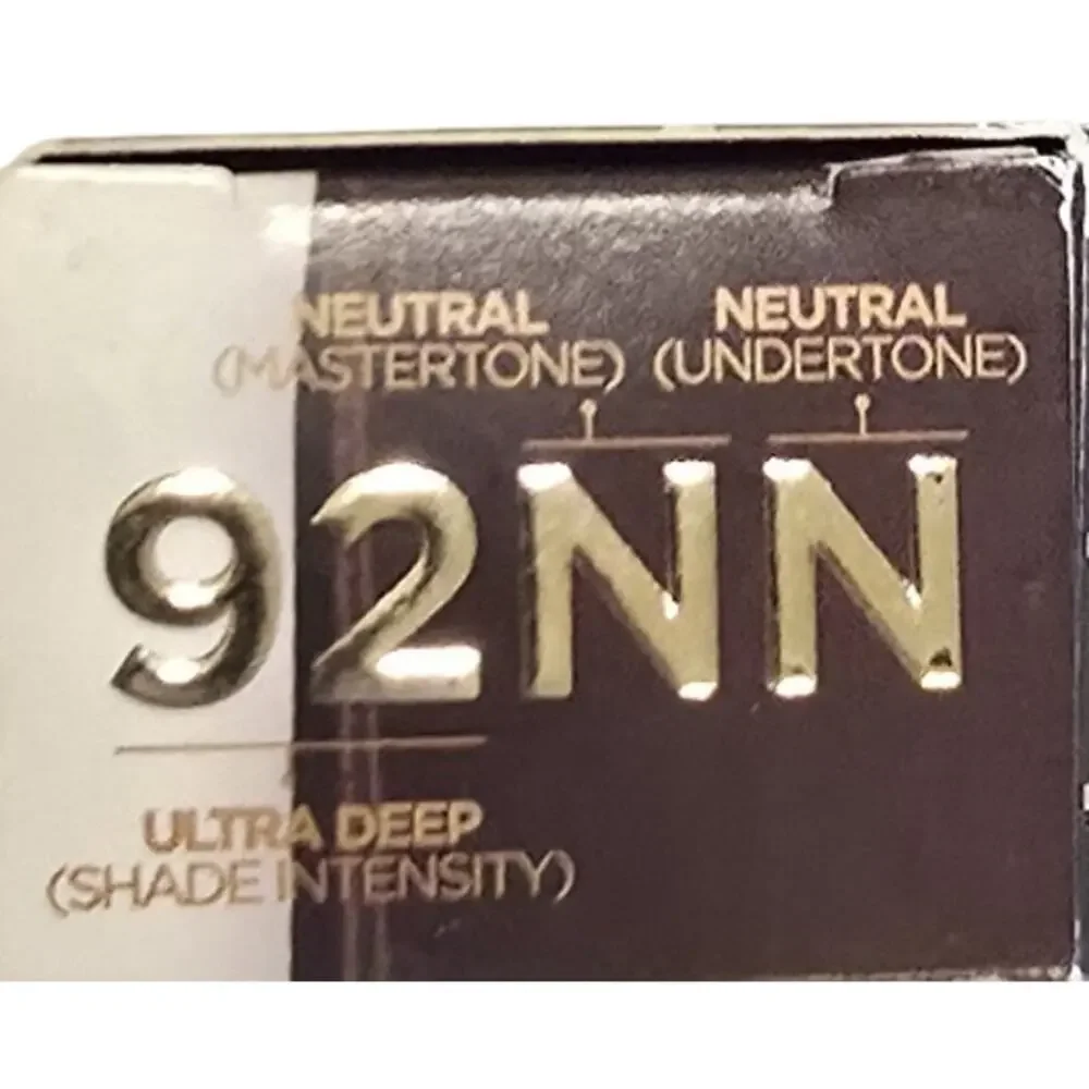 Urban Decay Stay Naked Weightless Liquid Foundation - 92 NN (New)